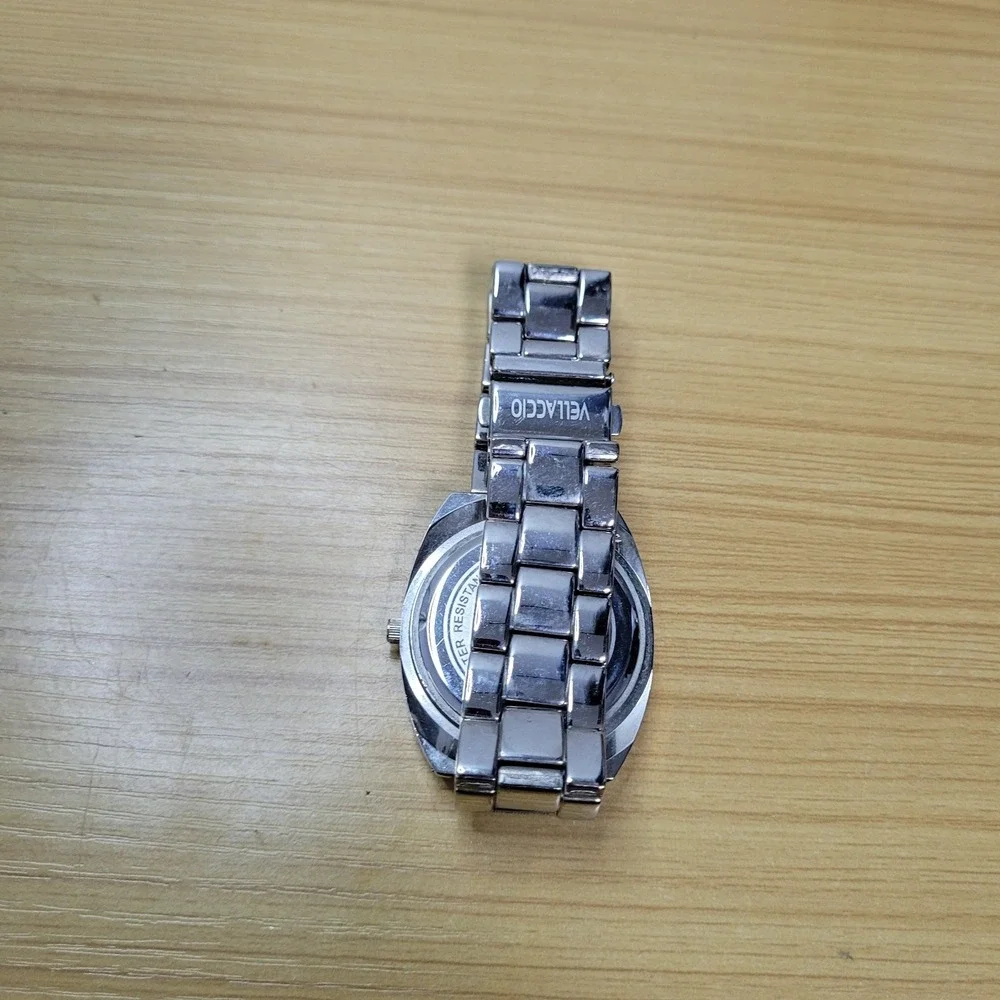 Vellaccio Mens Watch Cracked Quartz Movement Stainless Steel Needs Battery